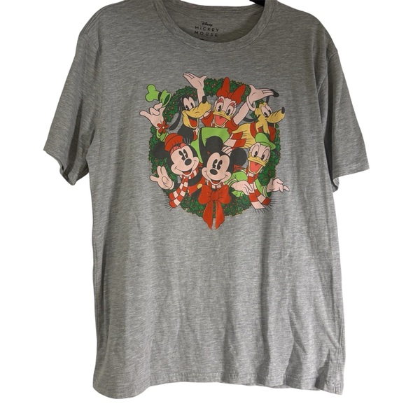 Disney Other - Disney Unisex Large (Men’s Sizing) Mickey Mouse & Friends Christmas Gray Tee